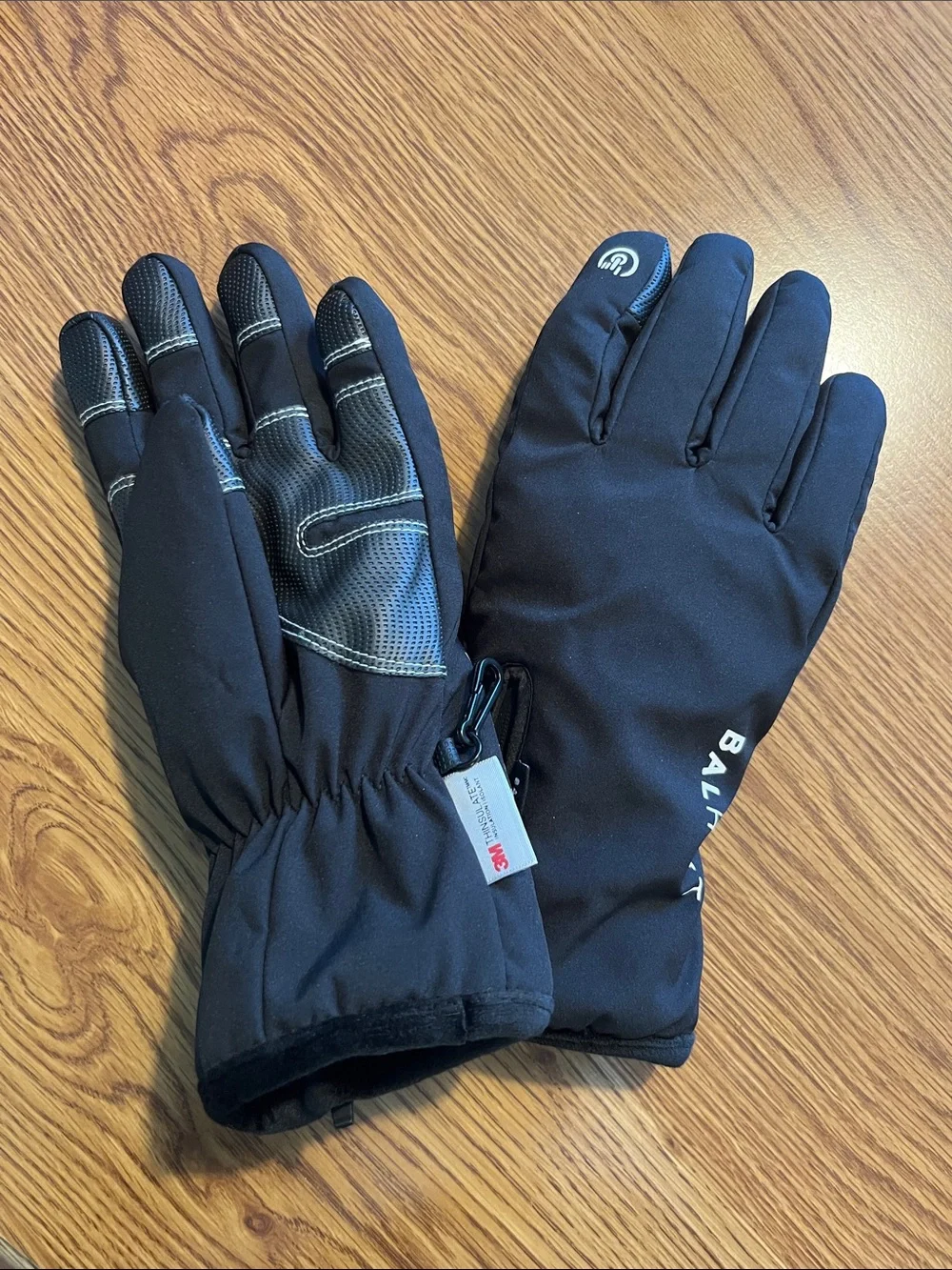 Balhvit 3M Thinsulate Black Winter Touchscreen Gloves - never worn!